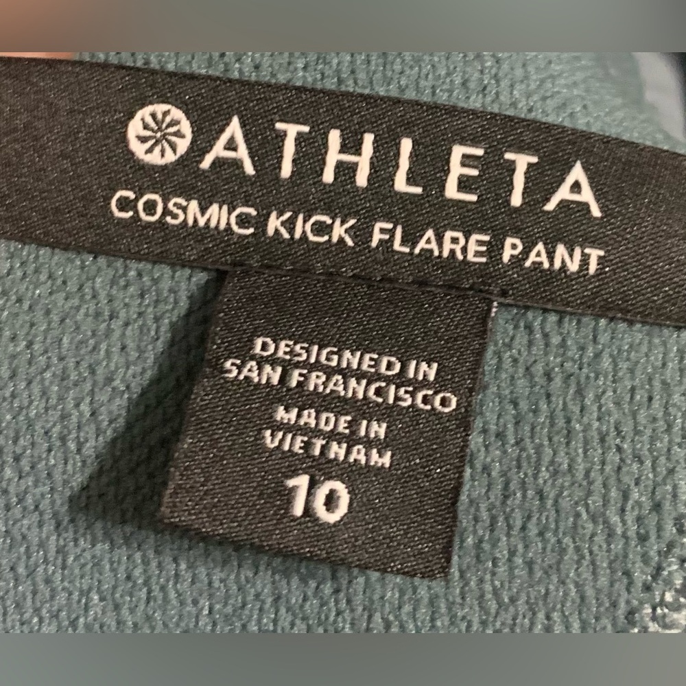 Athleta Cosmic Flare Cropped Pants - Picture 4 of 5